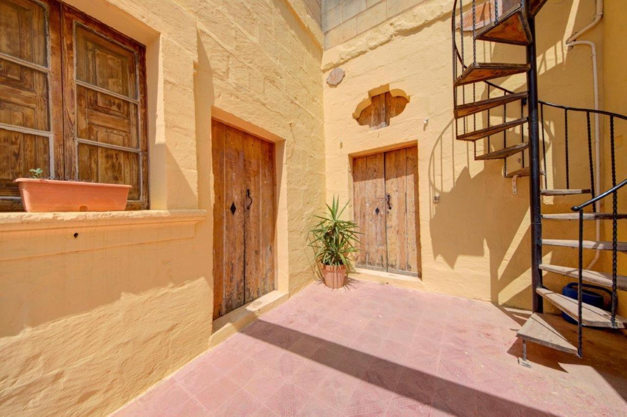 Razzett Warda B&B Ghasri  Exterior photo